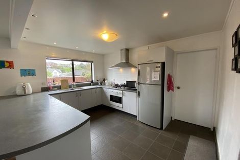 Photo of property in 3 Flinders Place, Johnsonville, Wellington, 6037