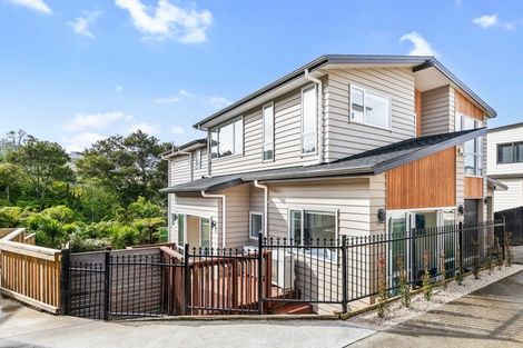 Photo of property in 16 Para Close, Fairview Heights, Auckland, 0632