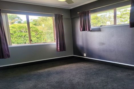 Photo of property in 18 Reynella Drive, Massey, Auckland, 0614