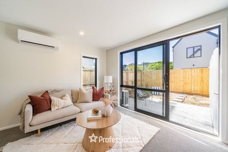 Photo of property in 137 Cambridge Terrace, Fairfield, Lower Hutt, 5011