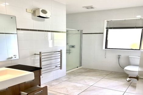 Photo of property in 56 Oakway Drive, Schnapper Rock, Auckland, 0632