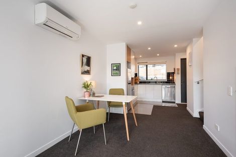 Photo of property in 24u8 Princess Terrace, Newtown, Wellington, 6021