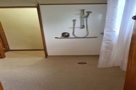 Photo of property in 6 Lansdowne Crescent, Lansdowne, Masterton, 5810