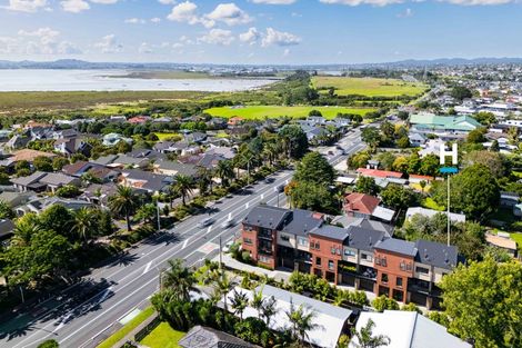 Photo of property in 500f Te Atatu Road, Te Atatu Peninsula, Auckland, 0610