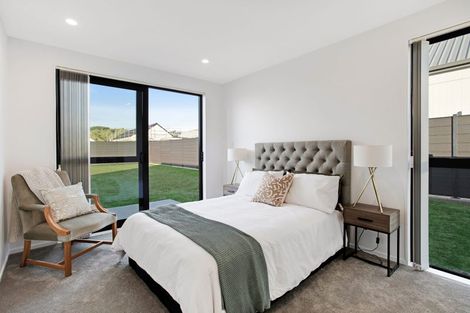 Photo of property in 1 Lamont Place, Waikanae, 5036