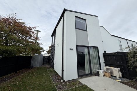 Photo of property in 4/43 New Brighton Road, Shirley, Christchurch, 8061