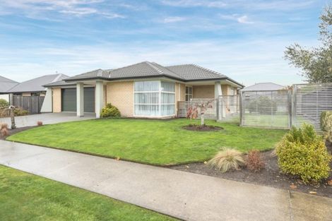 Photo of property in 27 Mistral Road, Northwood, Christchurch, 8051