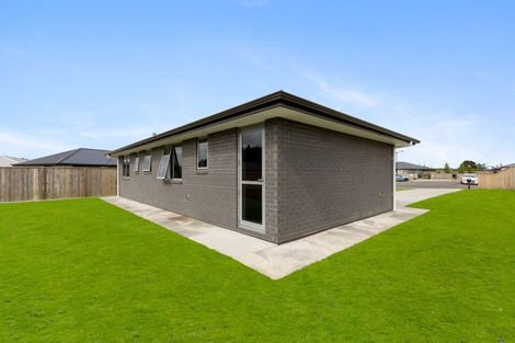 Photo of property in 35 Oldfield Lane, Marton, 4710