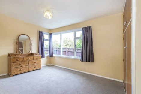 Photo of property in 48 Staveley Street, Avonhead, Christchurch, 8042