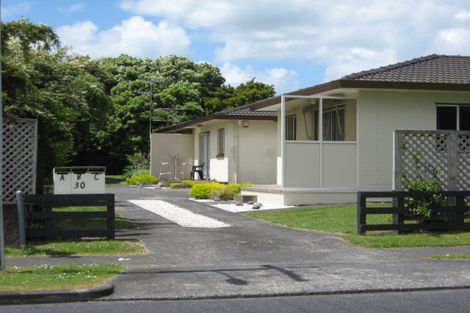Photo of property in 2/30 Takanini Road, Takanini, 2112