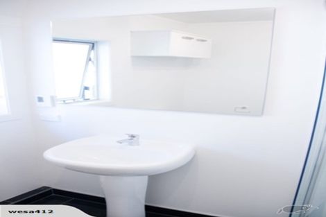 Photo of property in 11 Nea Place, Hillcrest, Auckland, 0627