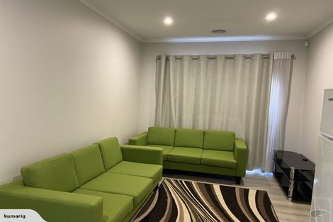 Photo of property in 124 Amesbury Drive, Churton Park, Wellington, 6037