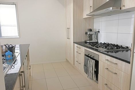 Photo of property in 29 Popokatea Drive, Takanini, 2112