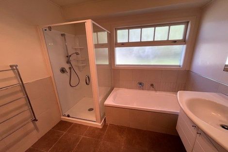Photo of property in 2/11 Beaconview Rise, Farm Cove, Auckland, 2012