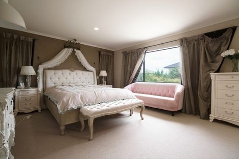Photo of property in 8 Maybole Drive, Flat Bush, Auckland, 2016