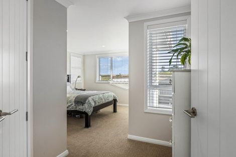 Photo of property in 140 Godfrey Drive, Orewa, 0931