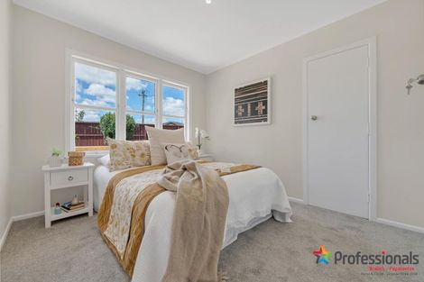 Photo of property in 27 Takanini Road, Takanini, 2112