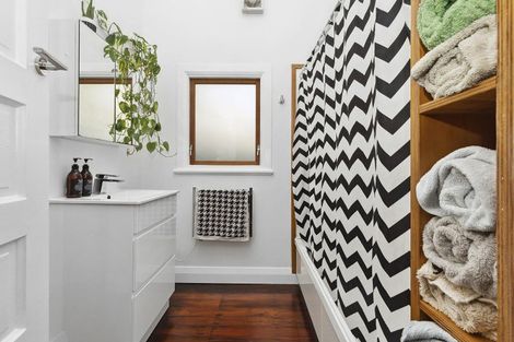 Photo of property in 25 Salek Street, Kilbirnie, Wellington, 6022