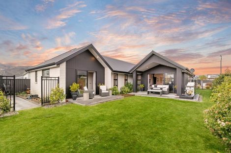 Photo of property in 19 Quigley Crescent, Cromwell, 9310