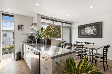 Photo of property in Habitat Apartments, 6/31 Byron Avenue, Takapuna, Auckland, 0622