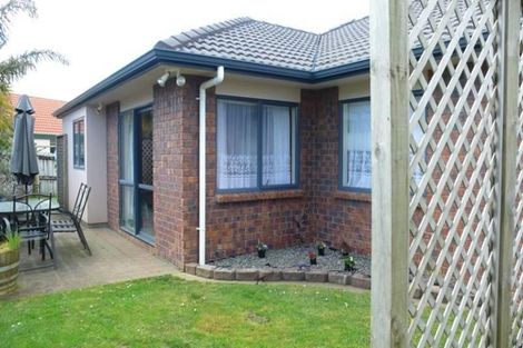 Photo of property in 12 Senator Drive, Manurewa, Auckland, 2105