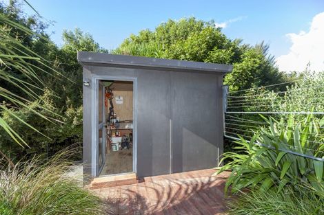 Photo of property in 3 Lamont Place, Waikanae, 5036