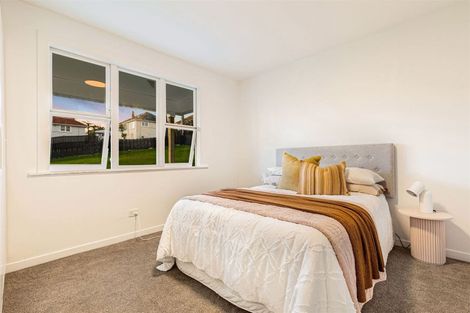 Photo of property in 31 Karaka Street, Helensville, 0800