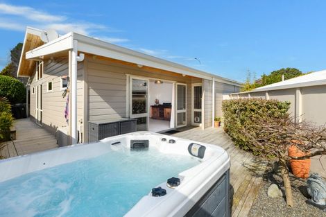 Photo of property in 1 Ririnui Place, Maungatapu, Tauranga, 3112
