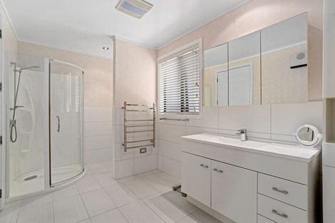 Photo of property in 48 Kelliher Drive, Wanaka, 9305