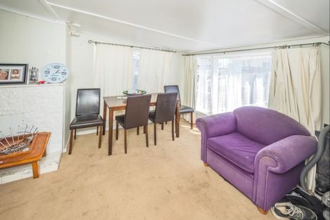 Photo of property in 17 Manuka Street, Castlecliff, Whanganui, 4501