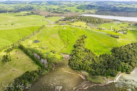 Photo of property in 186 Metcalfe Road, Matakohe, 0593