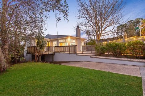 Photo of property in 1/49 Verran Road, Birkenhead, Auckland, 0626