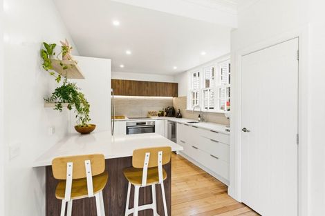 Photo of property in 53 Ravenswood Road, Saint Clair, Dunedin, 9012