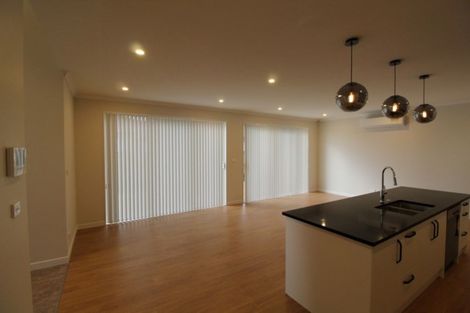 Photo of property in 7 Grove Way, Riverhead, 0820