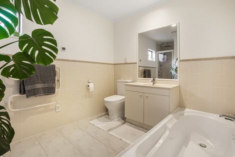 Photo of property in 30 Amherst Place, Albany, Auckland, 0632