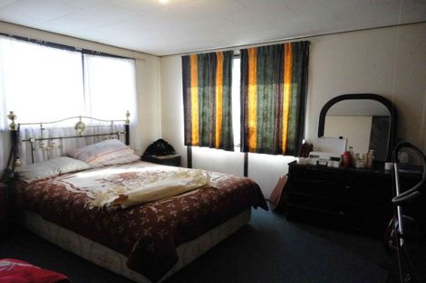 Photo of property in 1/15 Starforth Place, Henderson, Auckland, 0612