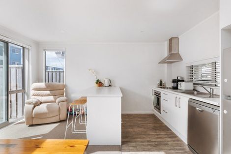 Photo of property in 31 Reynolds Place, Papamoa Beach, Papamoa, 3118