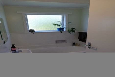 Photo of property in 14 Rutherford Street, Chedworth, Hamilton, 3210