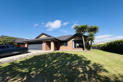 Photo of property in 68 Branigan Parade, Kelvin Grove, Palmerston North, 4414