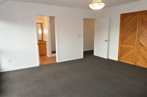 Photo of property in 27 Darvel Street, Riccarton, Christchurch, 8011