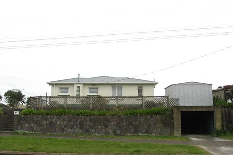 Photo of property in 32a Fitzroy Road, Fitzroy, New Plymouth, 4312