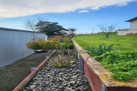 Photo of property in 1 Watts Street, Waipawa, 4210