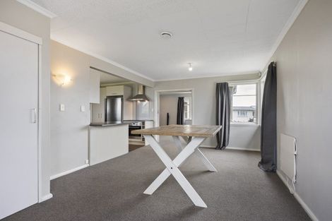 Photo of property in 2 Glasgow Street, Takaro, Palmerston North, 4412
