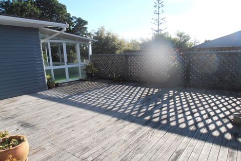 Photo of property in 105 Bond Crescent, Forrest Hill, Auckland, 0620
