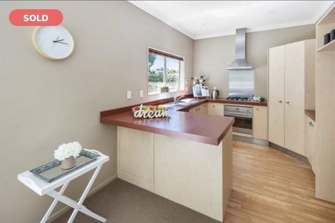 Photo of property in 6 Chippenham Grove, Churton Park, Wellington, 6037