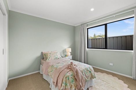Photo of property in 11 Tutira Place, Poraiti, 4112