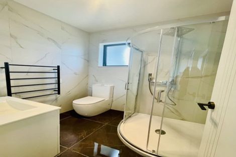 Photo of property in 17 Cronshaw Road, Karaka, 2113