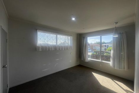 Photo of property in 49 Walworth Avenue, Pakuranga Heights, Auckland, 2010