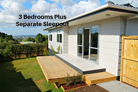 Photo of property in 8 Benchmark Drive, Massey, Auckland, 0614