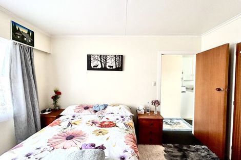 Photo of property in 44 Cambridge Street, Levin, 5510
